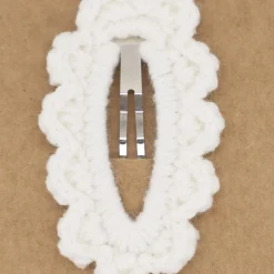 Clip forrado crochet blanco