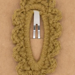 Clip forrado crochet verde kaki