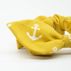 Coletero scrunchie lazo amarillo ocre anclas