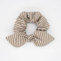 Coletero scrunchie lazo marrón rayas