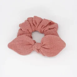 Coletero scrunchie lazo rosa rústico