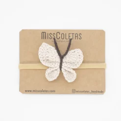Diadema bebé mariposa crochet beige