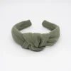 Diadema nudo verde militar hecha a mano