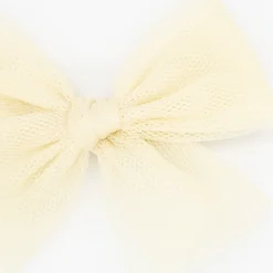 Lazo de tul amarillo