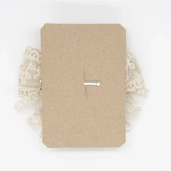 Lazo de tul bordado beige
