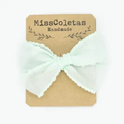 Lazo de tul menta ribete ondulado