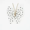 Pinza mariposa blanca corazones